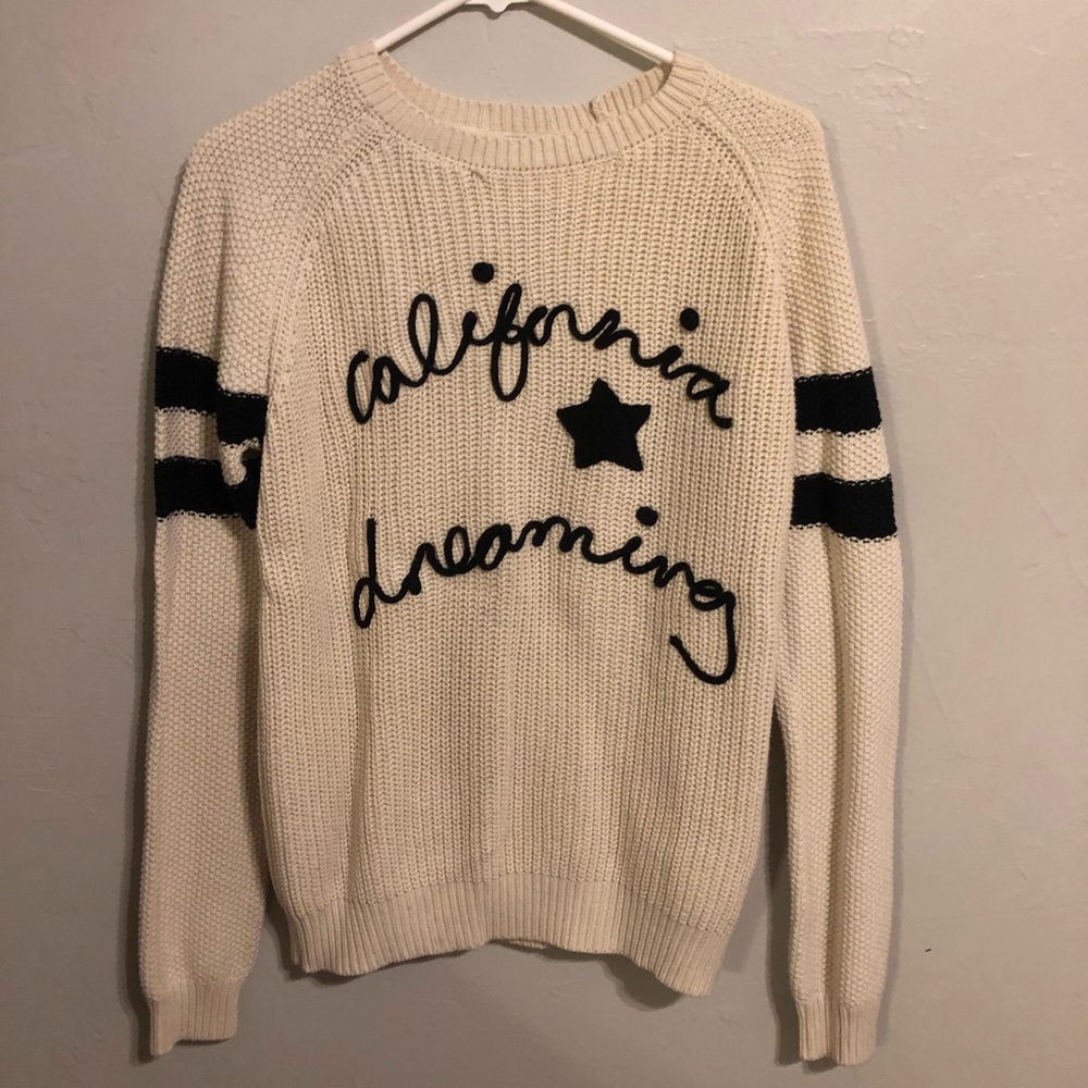 Long sleeved sweater